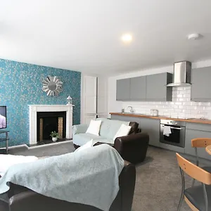 Albion Street Serviced Apartment