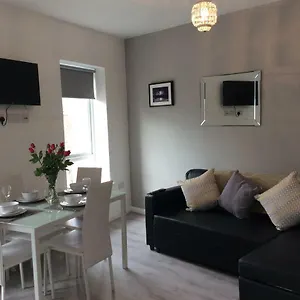 https://roof-top-garden-apartments.belfasthotelsireland.com